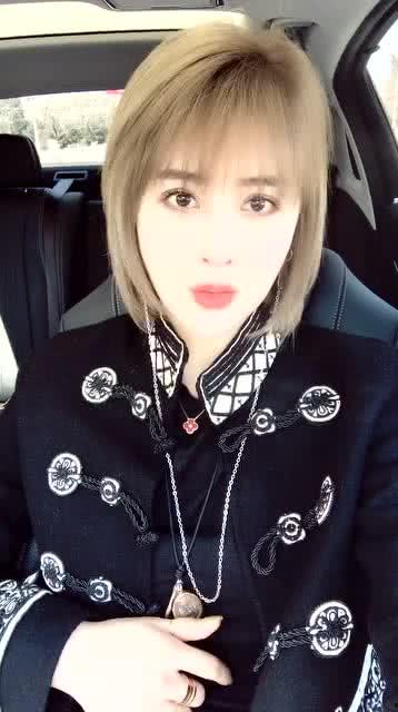 娱乐吃瓜酱不要在意别人,聚焦自我成长